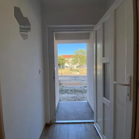 Ada Apartment *