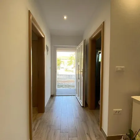 Apartament Ada Galižana
