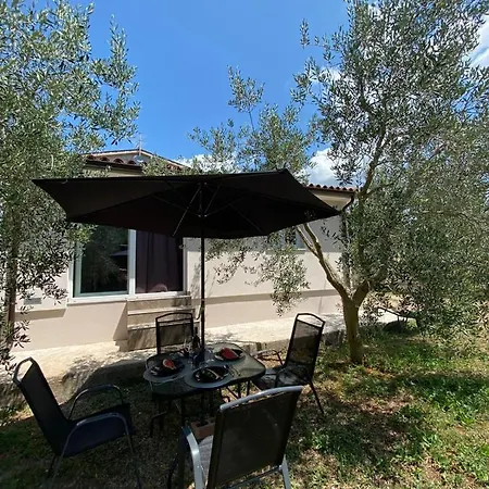 Appartement Ada Galižana